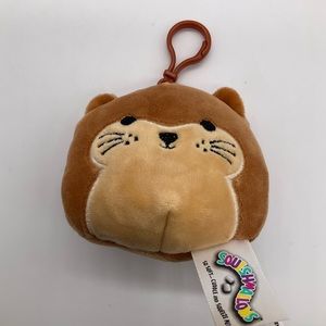 SQUISHMALLOWS 4” JOANNE THE OTTER CLIP PLUSHIE